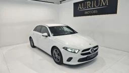 
										Mercedes-Benz A 180 full									
