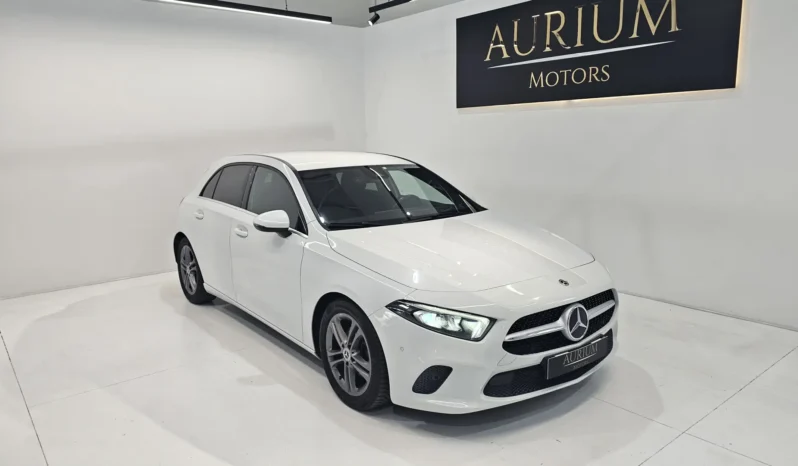 
								Mercedes-Benz A 180 full									