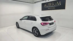 
										Mercedes-Benz A 180 full									