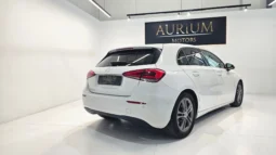 
										Mercedes-Benz A 180 full									