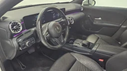 
										Mercedes-Benz A 180 full									
