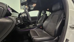 
										Mercedes-Benz A 180 full									