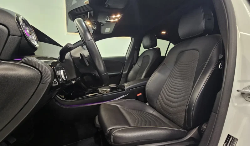 
								Mercedes-Benz A 180 full									
