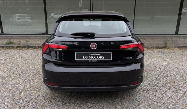 
								Fiat Tipo 1.6 M-Jet Easy 120cv full									