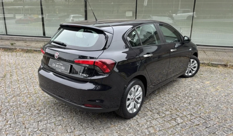
								Fiat Tipo 1.6 M-Jet Easy 120cv full									