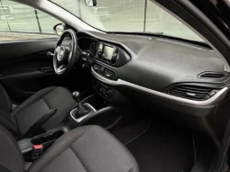 
										Fiat Tipo 1.6 M-Jet Easy 120cv full									