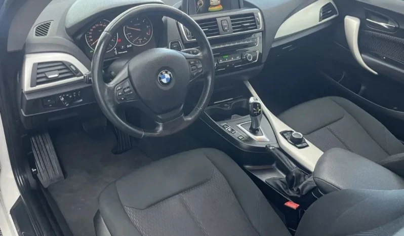 
								BMW 120 d xDrive Advantage full									