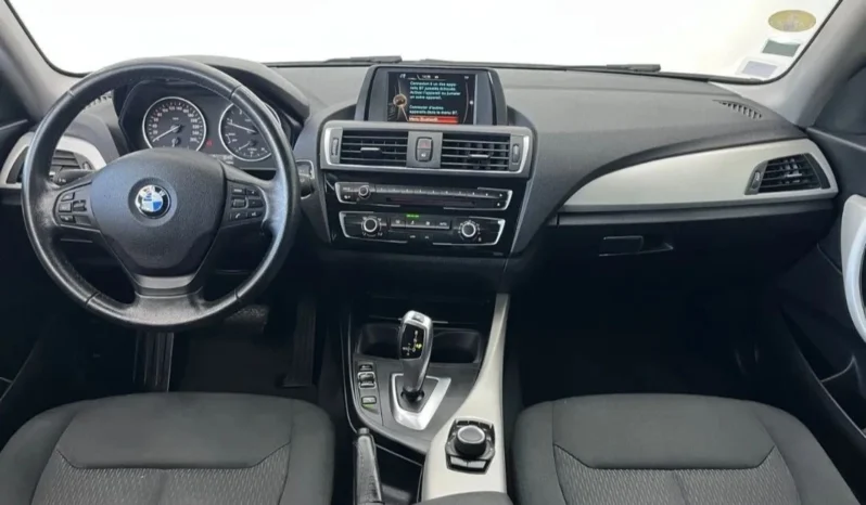 
								BMW 120 d xDrive Advantage full									