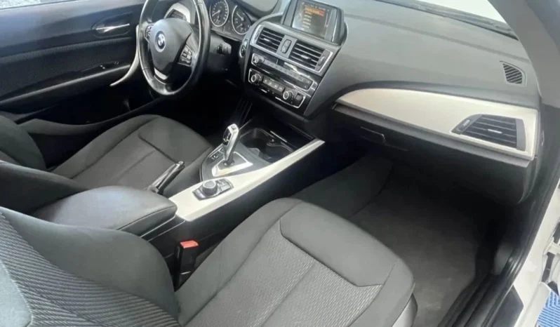 
								BMW 120 d xDrive Advantage full									